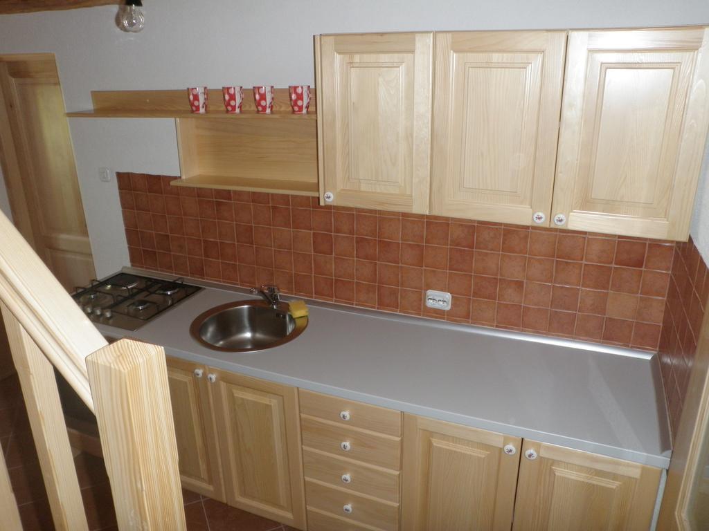 Holiday Home Rizvan City Brusane Екстер'єр фото